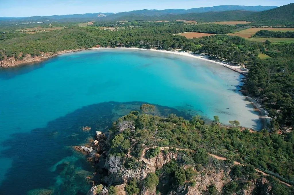 Villa La Courtade, Maison Pour 7 Personnes Dans Domaine Prive Avec Piscine A La Londe-Les-Maures Franciaország