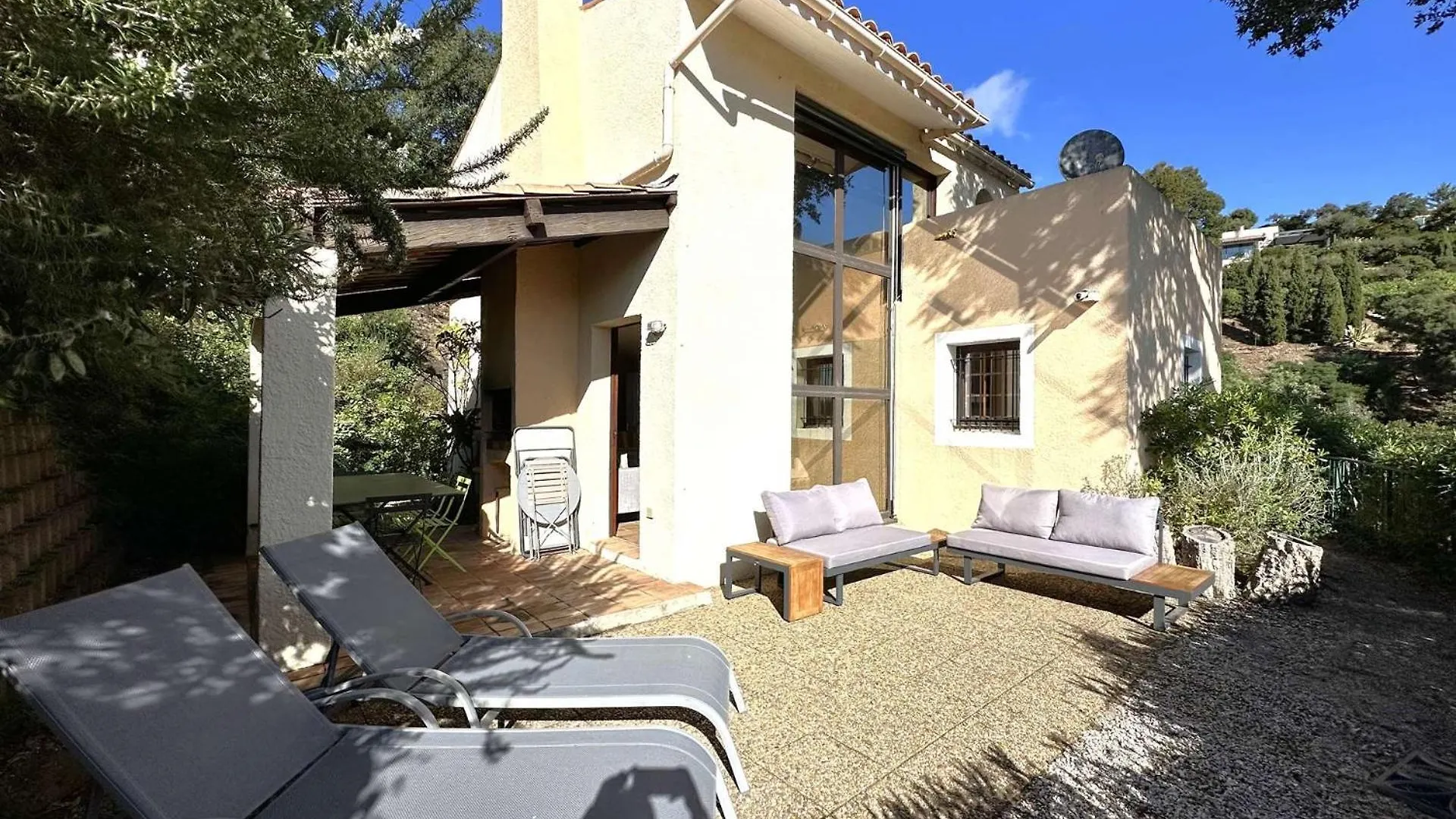 La Courtade, Maison Pour 7 Personnes Dans Domaine Prive Avec Piscine A La Londe-Les-Maures